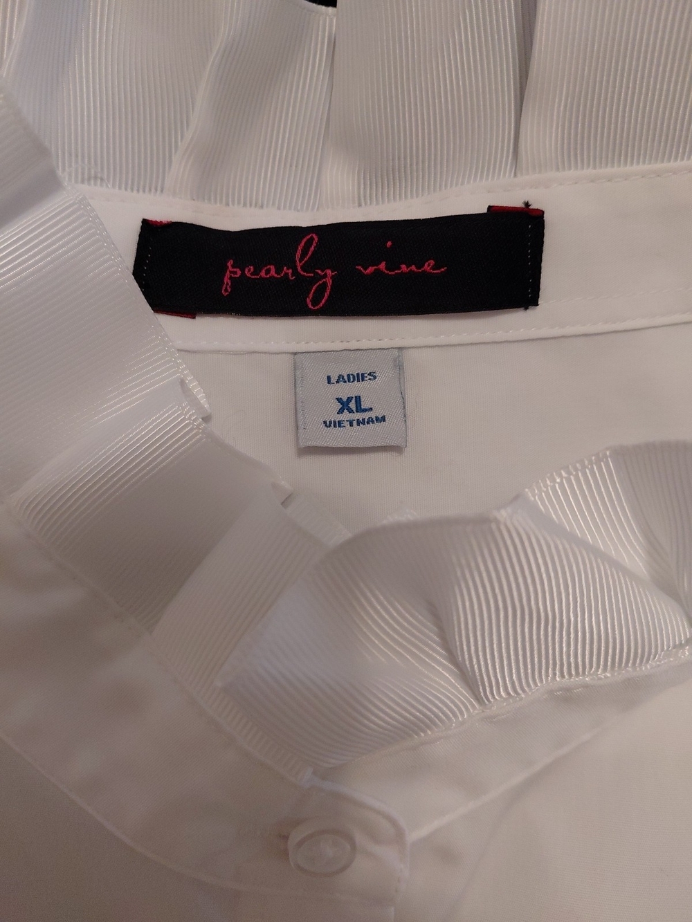 Pearly Vine White Button-Front Women's Blouse XL EUC - Picture 6 of 7